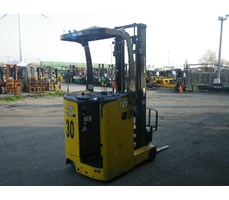 XE NÂNG ĐIỆN ĐỨNG LÁI HIỆU KOMATSU. MODEL: FB10RS-14 ( Hàng đã qua sử dụng )