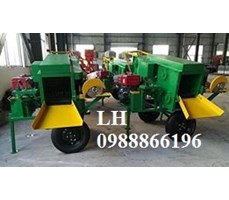 Máy tuốt lá mía và chặt ngọn mía KAMAST 2018