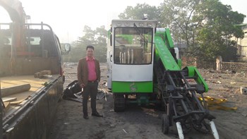 Máy thu hoạch lạc  (đậu phộng ) liên hoàn 4BHL-2