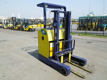 XE NÂNG ĐIỆN ĐỨNG LÁI HIỆU KOMATSU - NHẬT BẢN. MODEL: FB15RS-11 ( Hàng đã qua sử dụng )