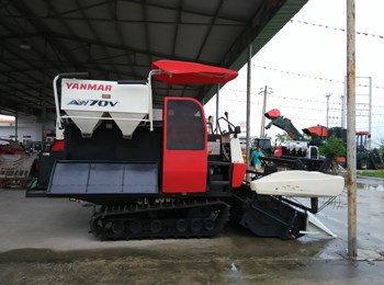 Máy gặt đập liên hợp Yanmar AW70V